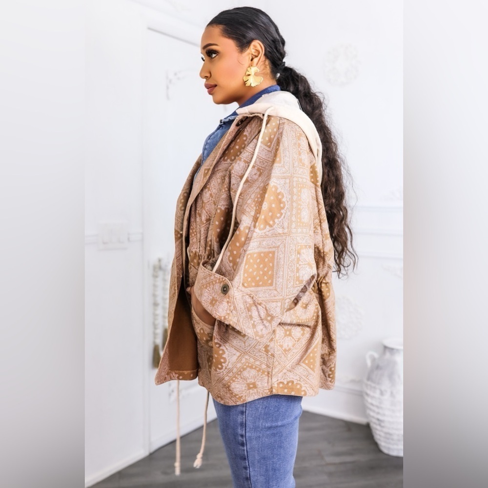 Stylish Tan Patterned Jacket - Picture 3 of 3